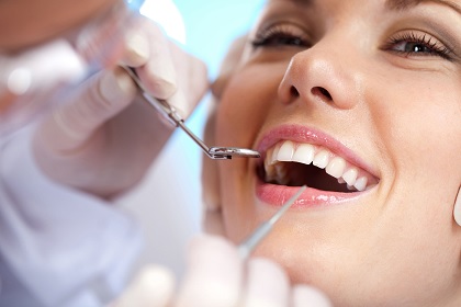 Zbliża Ci się wizyta u profesjonalnego dentysty? Zobacz, jak się do niej właściwie przygotować!